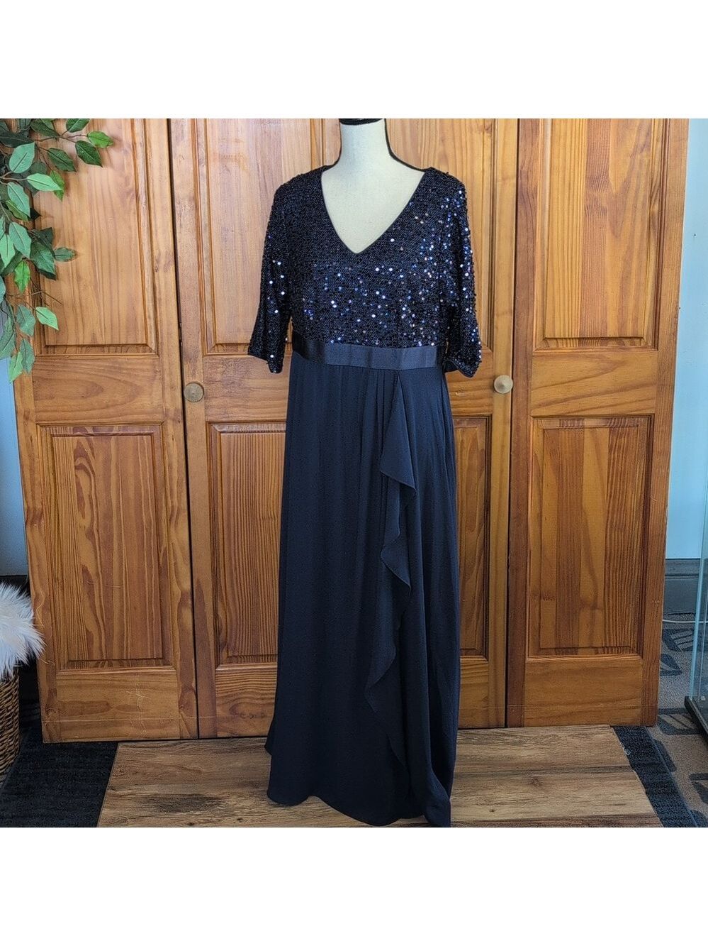 Talisea Navy Blue Sequin Maxi Dress V Neck Gown 16W     R155
